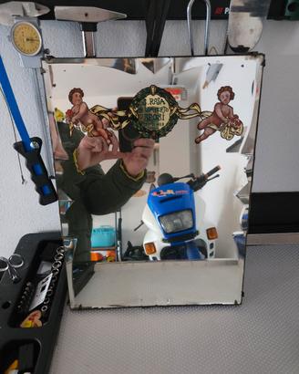 Specchio cesellato del 1928