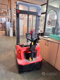 transpallet elettrico 1200 kg 13 ore di lavoro
