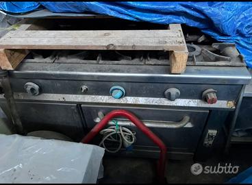 Cucina a gas con forno