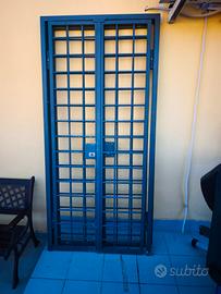 GRADE INFERRIATE PER FINESTRE CON APERTURA