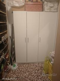 armadio bianco 