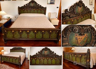 Letto antico matrimoniale intagliato