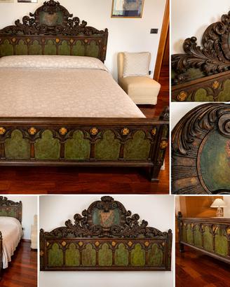 Letto antico matrimoniale intagliato