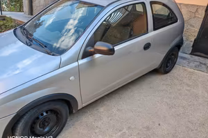 Opel corsa,1.0 benzina 
