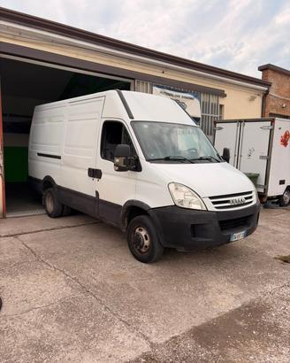Iveco daily 2.3 mjt 3 posti anter. -2009