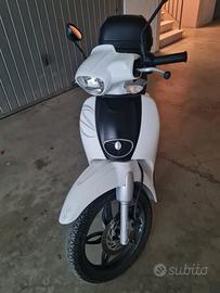 Scooter Aprilia Scarabeo Street 50