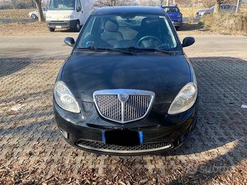 Lancia Ypsilon 1.2 Oro