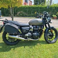 Triumph Street Twin 900 - 2021