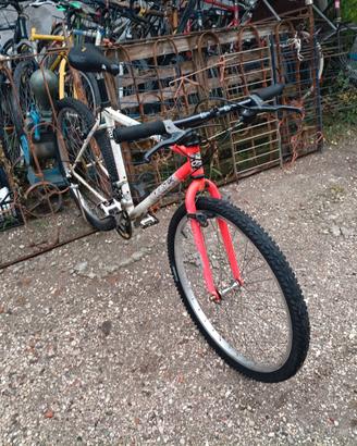 Bicicletta Mountainbike 26"