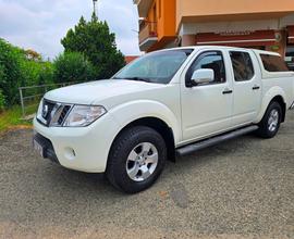 Nissan Navara 2.5 dCi 190CV 4 porte Double Cab LE
