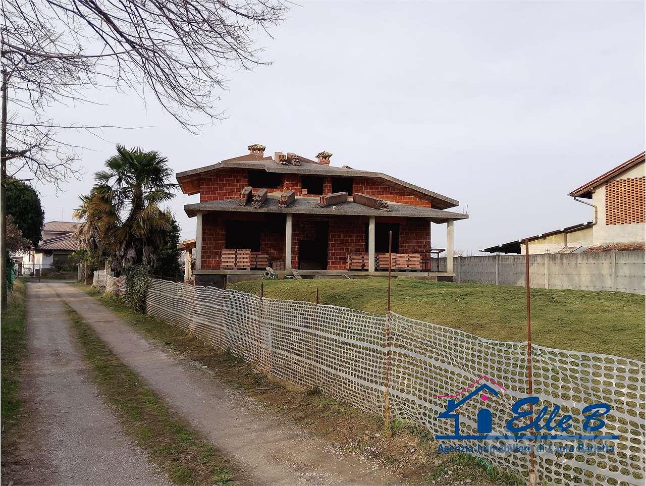 VILLA UNIFAMILIARE AL GREZZO CON GIARDINO + RUSTIC - Vista 3