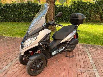 Piaggio MP3 300 hpe sport 2022 (Euro 5-Patente B)