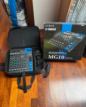 Console YAMAHA MG10