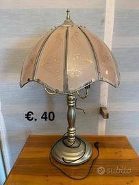 Lampada da tavolo vintage 