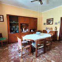 Indipendente bilivelli con posto auto