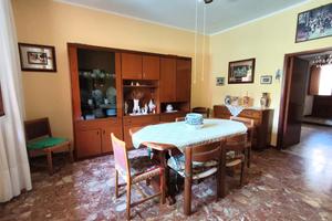 Indipendente bilivelli con posto auto