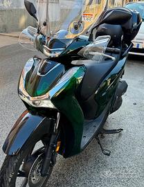 Honda SH 125 vetro anno 2024
