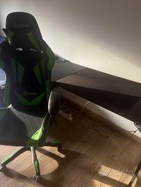Postazione a led e sedia Gaming