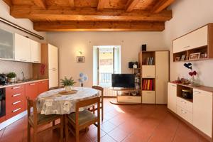 3 LOCALI A GORLAGO