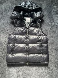Smanicato moncler
