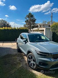 VOLVO XC 40