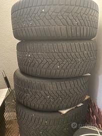 Gomme + cerchi 225/50r17