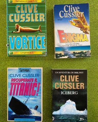Set 4 romanzi di Clive Cussler, serie Dirk Pitt.