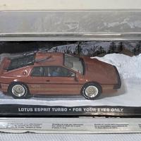 007 James Bond Lotus Esprit Turbo Ski