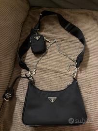 Borsa Prada Re-Edition 2005 in Re-Nylon