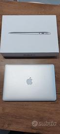 Apple MacBook Air 13" (128GB, Intel Core i5)