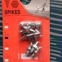 chiodi di ricambio per scarpe da atletica e chiave