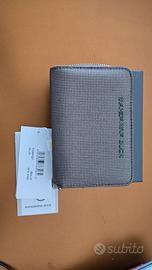 Portafoglio Mandarina Duck verde metallizzato