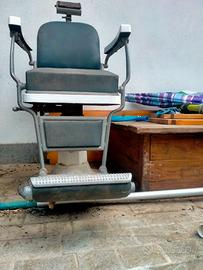 Sedia da barbiere vintage