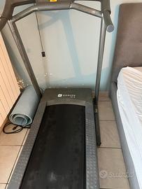 Tapis roulant richiudibile