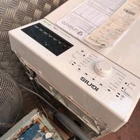 lavatrice carica dall'alto (non si accende)