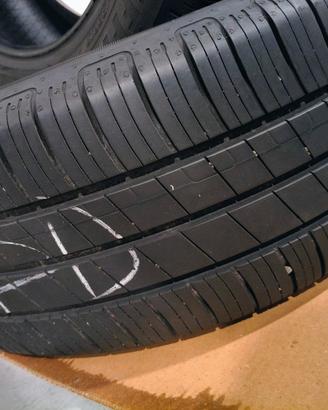 4 gomme Goodyear EfficientGrip Performance 16"