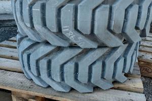 gomme nuove con cerchio per muletto, bobcat, minip