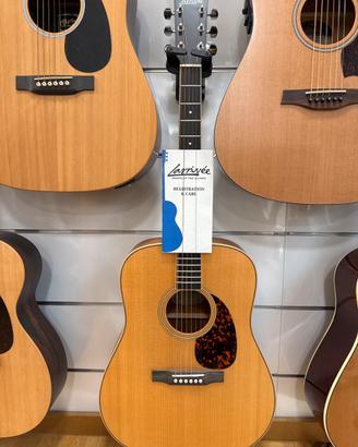 Chitarra acustica Larrivée D02 nuova