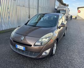 Renault Scenic Scénic 1.9 dCi 130CV Dynamique 7 po