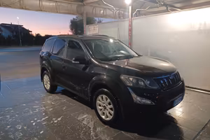 XUV 500