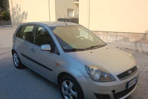 Ford fiesta 1.4 diesel perfetta