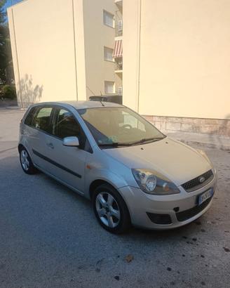 Ford fiesta 1.4 diesel perfetta