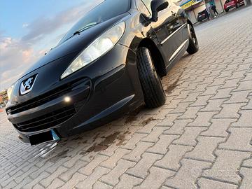 Peugeot 207 1.4 Hdi