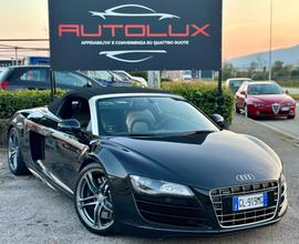 AUDI R8 Spyder 5.2 V10 FSI quattro R tronic 2011