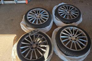 Cerchi e gomme Mercedes classe c