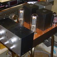 Giradischi, amplificatori, registratori