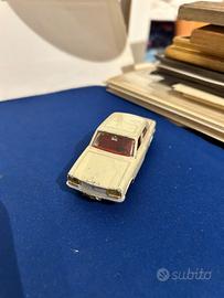 Modello Peugeot 304 Dinky Toys