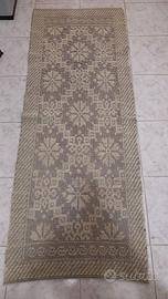 Tre tappeti artigianali sardi