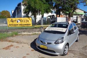 Toyota Aygo X 1.0 5 porte ok neop da vetrina