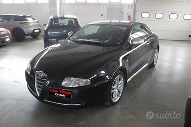 ALFA ROMEO GT 1.9 JTDM 16V Distinctive